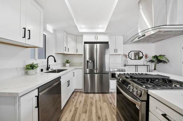 2537 Davis Avenue, Carlsbad, CA 92008