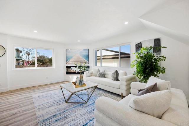 2537 Davis Avenue, Carlsbad, CA 92008