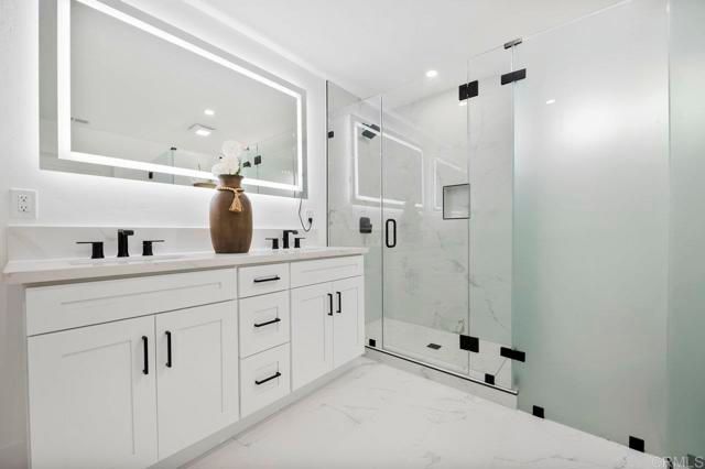 2537 Davis Avenue, Carlsbad, CA 92008