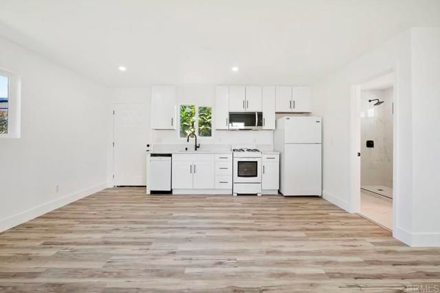 2537 Davis Avenue, Carlsbad, CA 92008