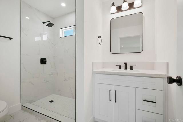 2537 Davis Avenue, Carlsbad, CA 92008