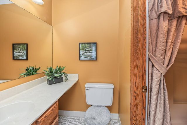 3901 Gershwin Avenue N, Oakdale, MN 55128