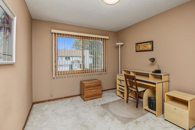3901 Gershwin Avenue N, Oakdale, MN 55128