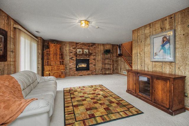 3901 Gershwin Avenue N, Oakdale, MN 55128