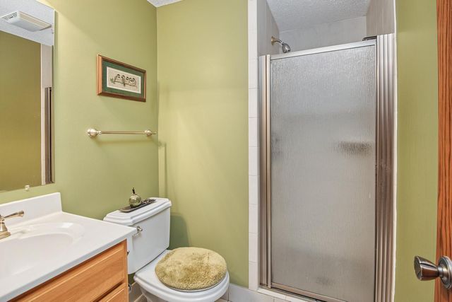 3901 Gershwin Avenue N, Oakdale, MN 55128