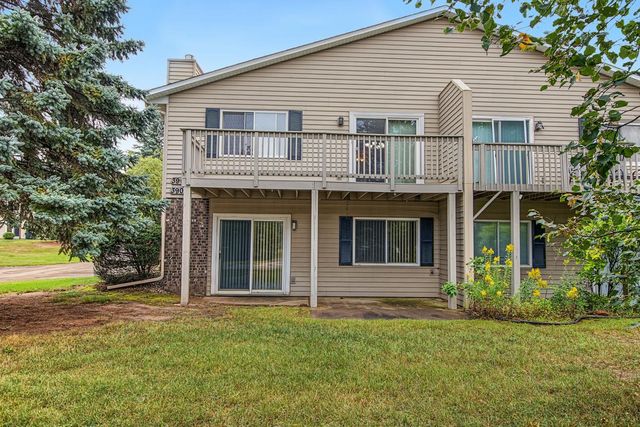 3901 Gershwin Avenue N, Oakdale, MN 55128