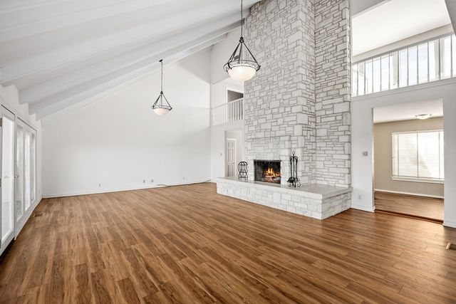 194 Crockett Dr, Kerrville, TX 78028