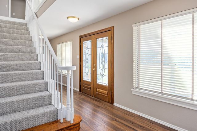 194 Crockett Dr, Kerrville, TX 78028
