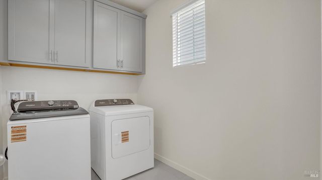 862 Telford Dr, Vacaville, CA 95687