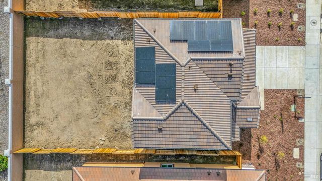 862 Telford Dr, Vacaville, CA 95687