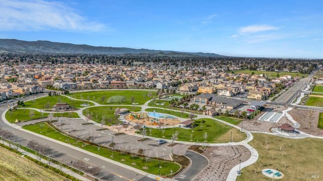 862 Telford Dr, Vacaville, CA 95687