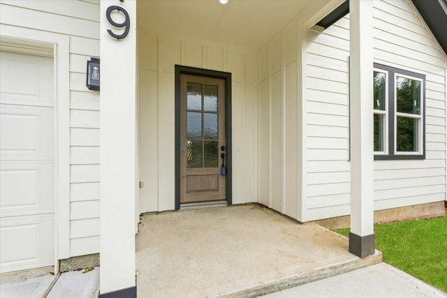 419 S Lobit Street, La Porte, TX 77571