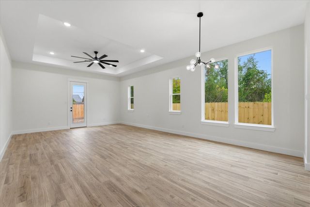 419 S Lobit Street, La Porte, TX 77571