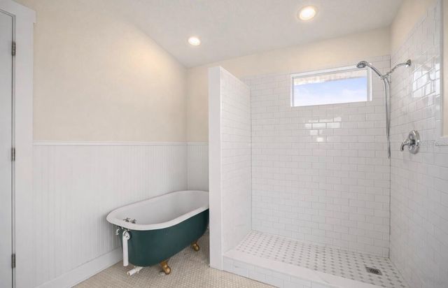 1777 BAYSHORE BOULEVARD, Dunedin, FL 34698