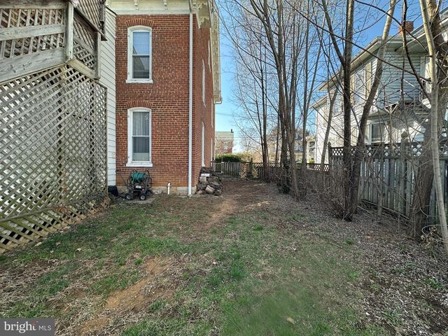 234 S WASHINGTON STREET, Greencastle, PA 17225