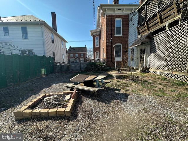 234 S WASHINGTON STREET, Greencastle, PA 17225