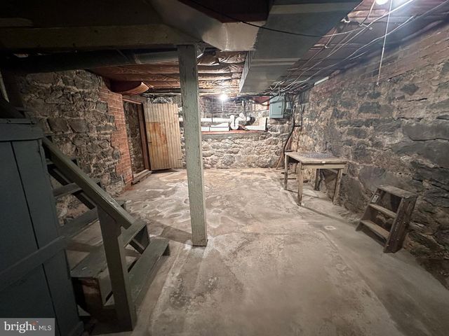 234 S WASHINGTON STREET, Greencastle, PA 17225