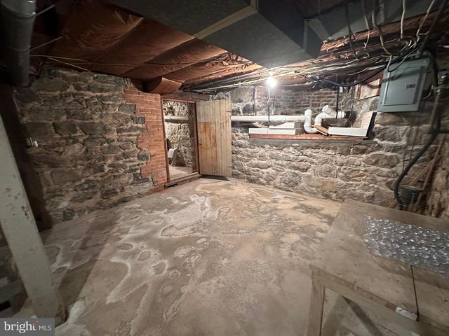 234 S WASHINGTON STREET, Greencastle, PA 17225