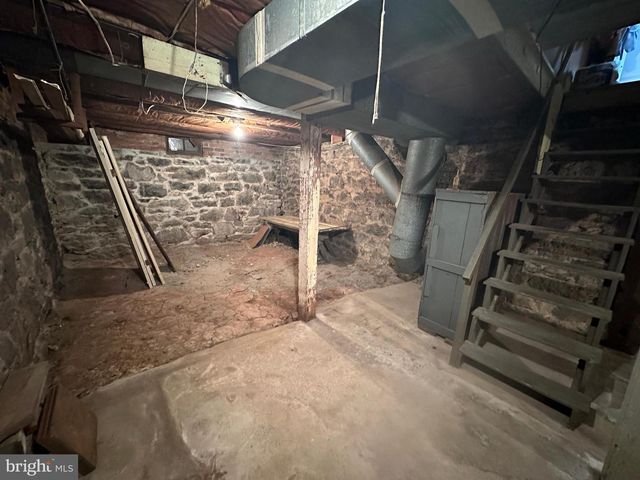 234 S WASHINGTON STREET, Greencastle, PA 17225