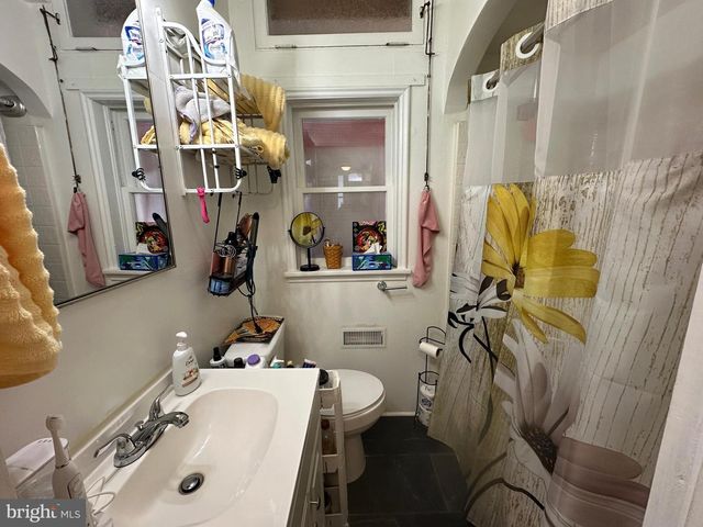 234 S WASHINGTON STREET, Greencastle, PA 17225