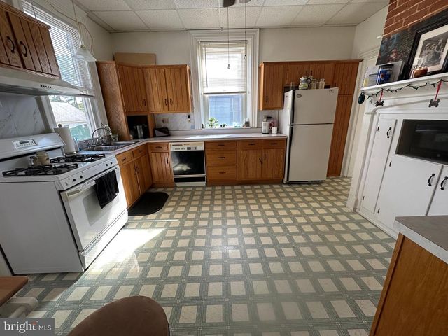 234 S WASHINGTON STREET, Greencastle, PA 17225