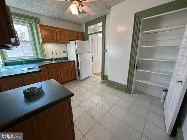 234 S WASHINGTON STREET, Greencastle, PA 17225