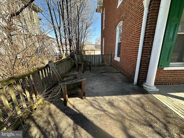 234 S WASHINGTON STREET, Greencastle, PA 17225