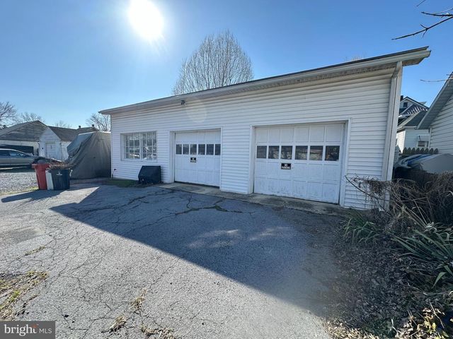 234 S WASHINGTON STREET, Greencastle, PA 17225