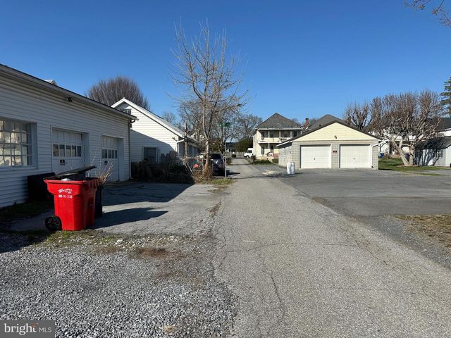 234 S WASHINGTON STREET, Greencastle, PA 17225