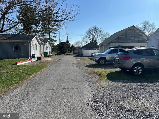 234 S WASHINGTON STREET, Greencastle, PA 17225