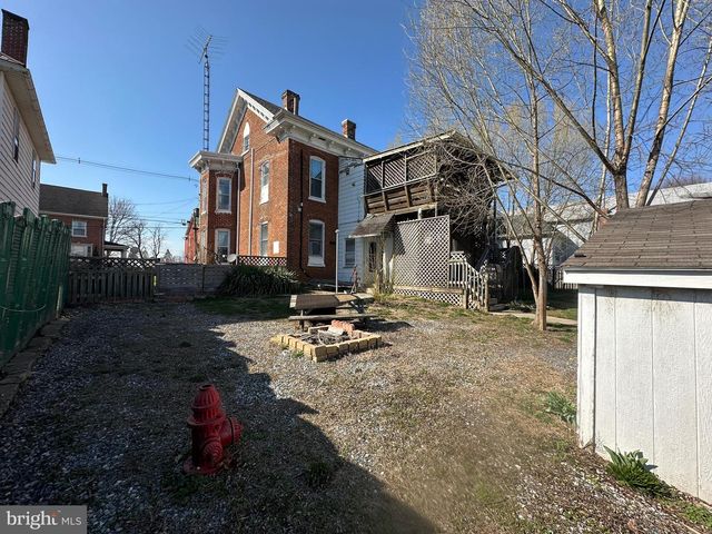 234 S WASHINGTON STREET, Greencastle, PA 17225