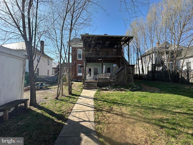 234 S WASHINGTON STREET, Greencastle, PA 17225