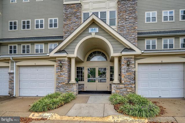 1641 LADUE CT #203, Woodbridge, VA 22191