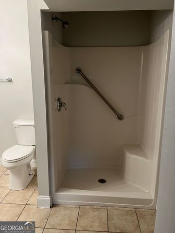 1560 Pin Oak Lane SE, Conyers, GA 30094