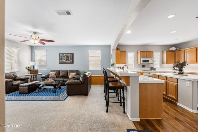 43927 W 33rd Street, Lancaster, CA 93536