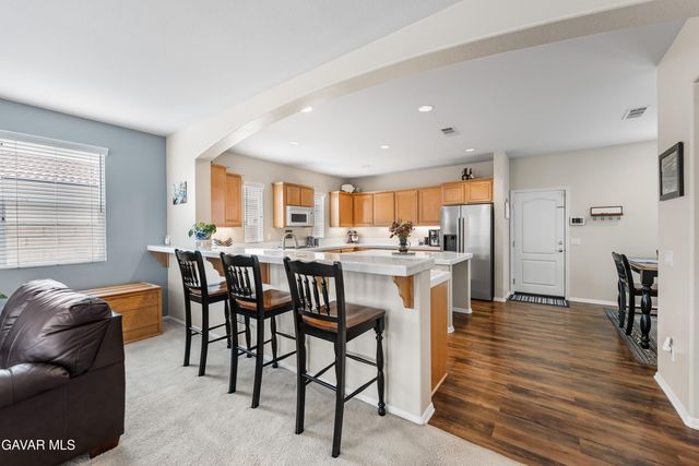 43927 W 33rd Street, Lancaster, CA 93536