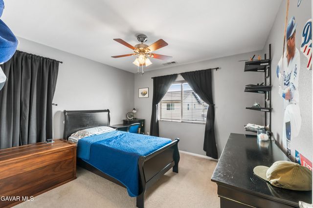 43927 W 33rd Street, Lancaster, CA 93536