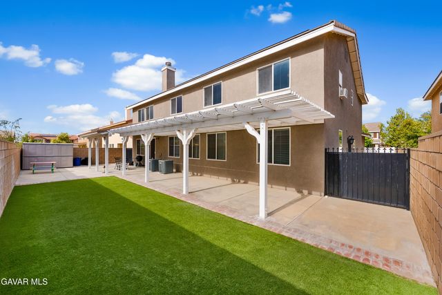 43927 W 33rd Street, Lancaster, CA 93536