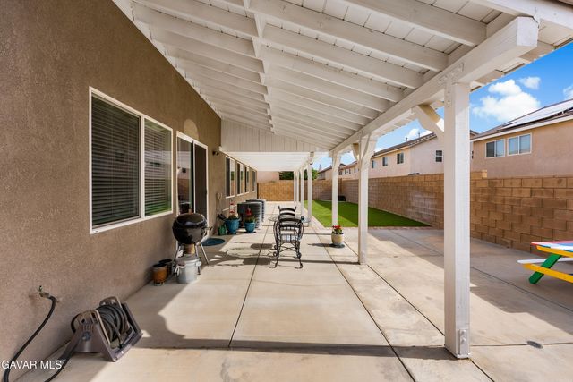 43927 W 33rd Street, Lancaster, CA 93536