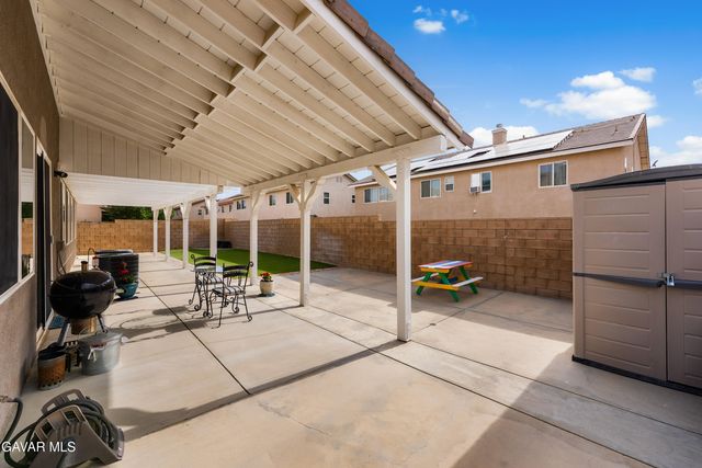 43927 W 33rd Street, Lancaster, CA 93536