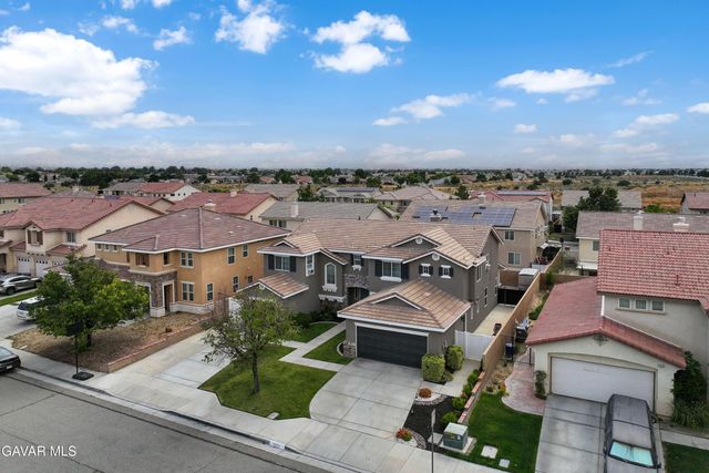 43927 W 33rd Street, Lancaster, CA 93536