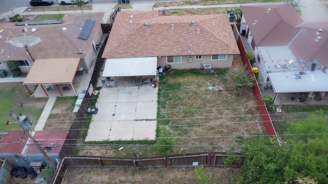 5093 E Oslin Avenue, Fresno, CA 93727