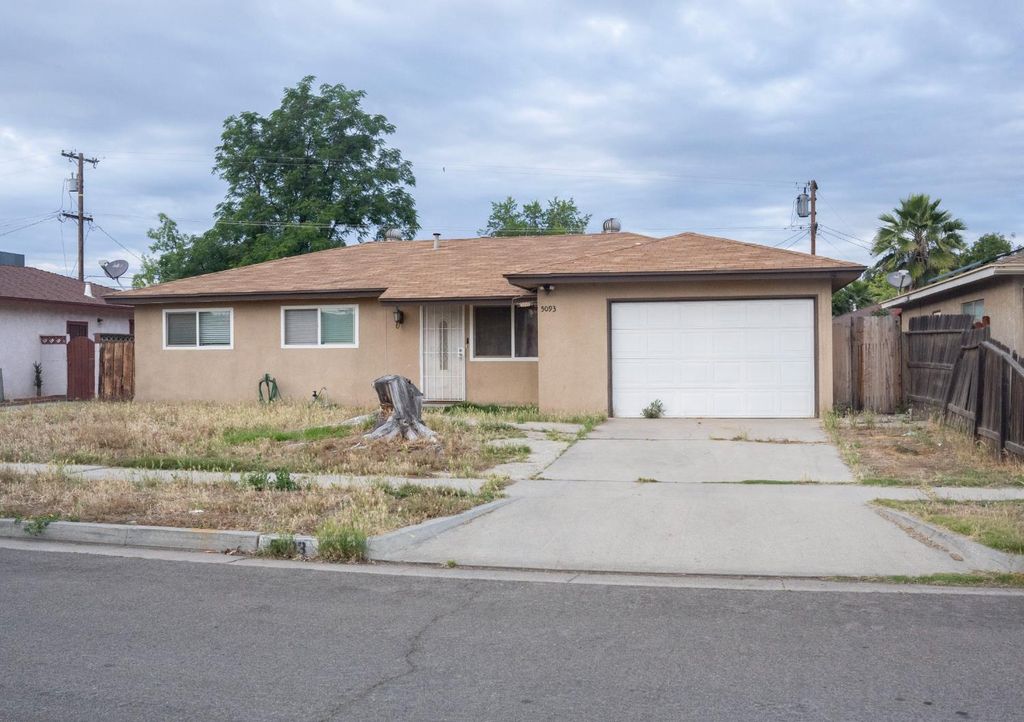 5093 E Oslin Avenue, Fresno, CA 93727