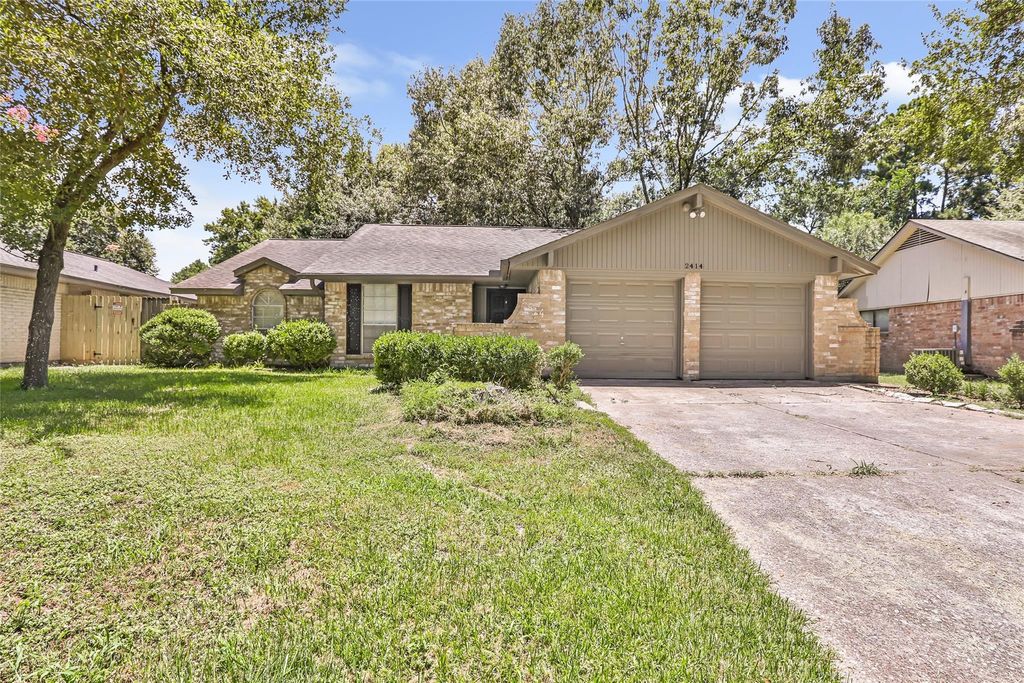 2414 Chanay Lane, Kingwood, TX 77339