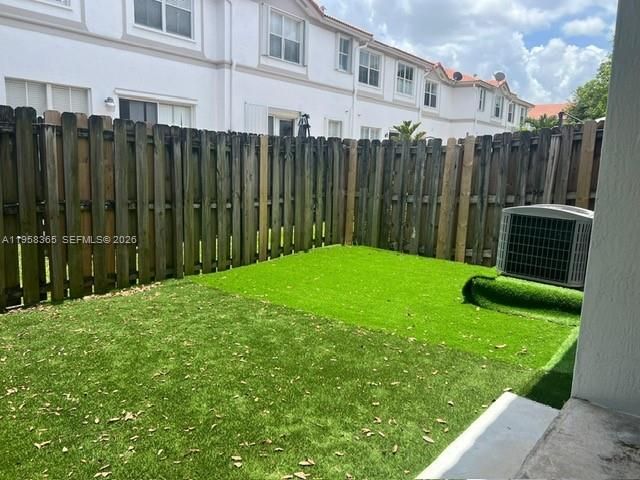 10738 NW 80th Ln, Doral, FL 33178