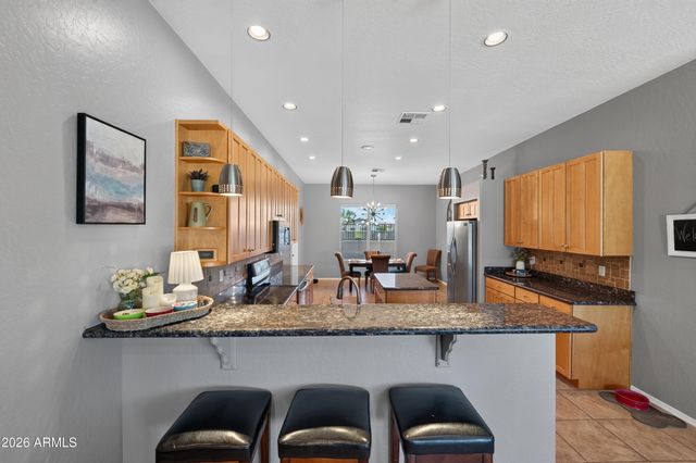39609 N 1ST Street, Phoenix, AZ 85086
