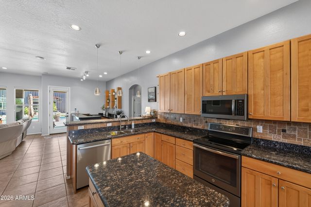 39609 N 1ST Street, Phoenix, AZ 85086