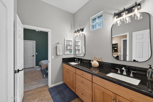 39609 N 1ST Street, Phoenix, AZ 85086