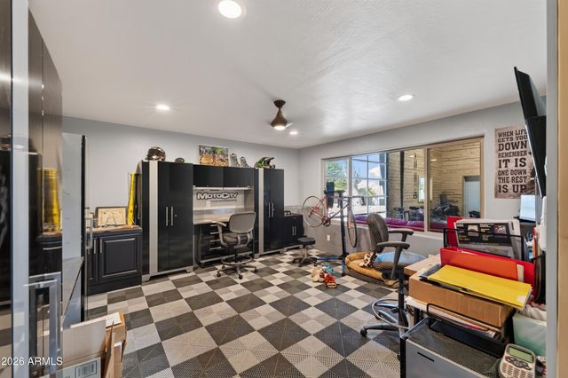 39609 N 1ST Street, Phoenix, AZ 85086