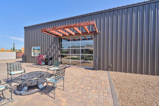 39609 N 1ST Street, Phoenix, AZ 85086